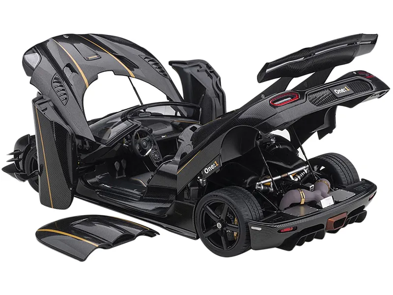 /img/45706-diecast-model-display.webp