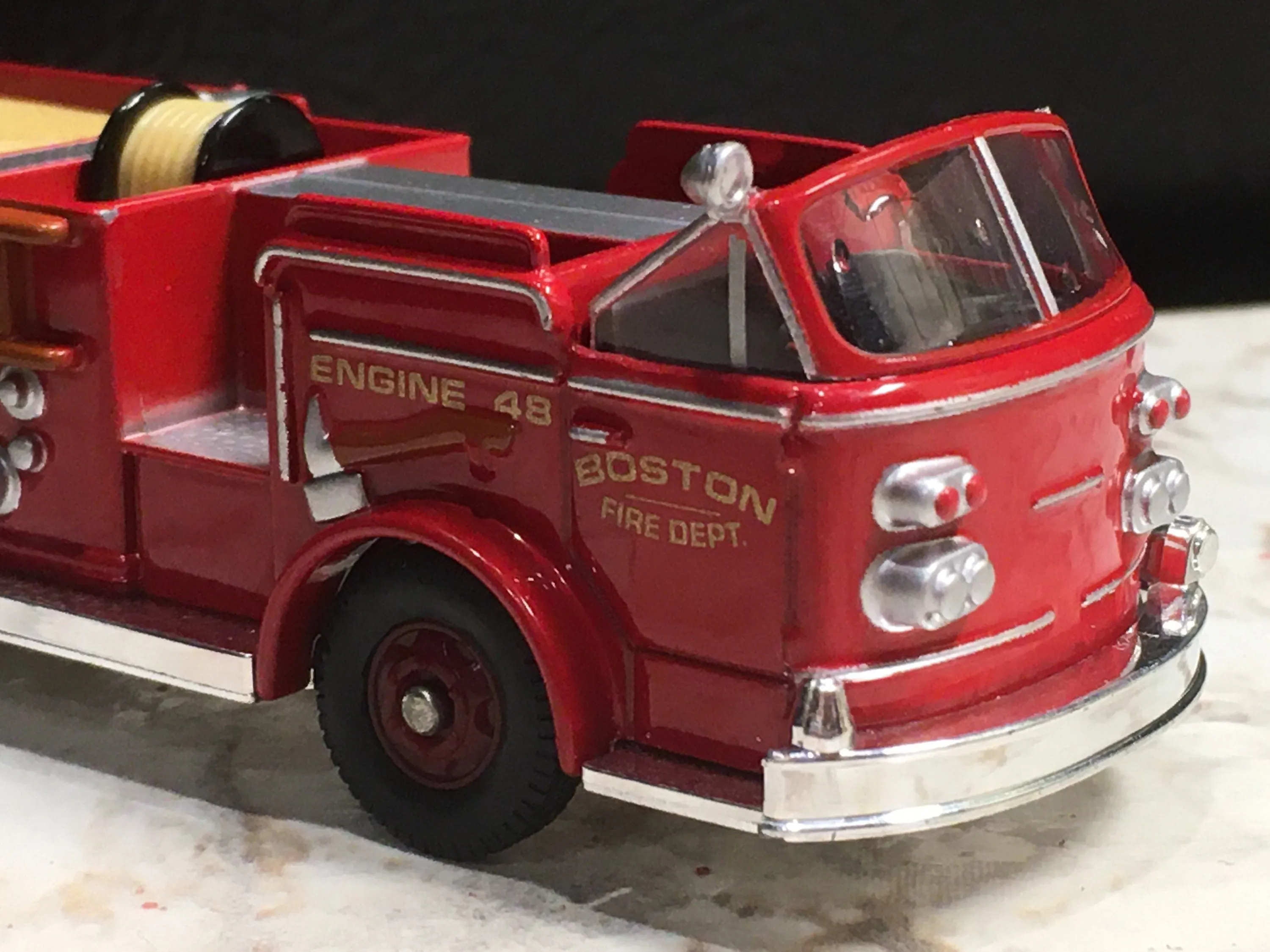 45711 ertl firetruck