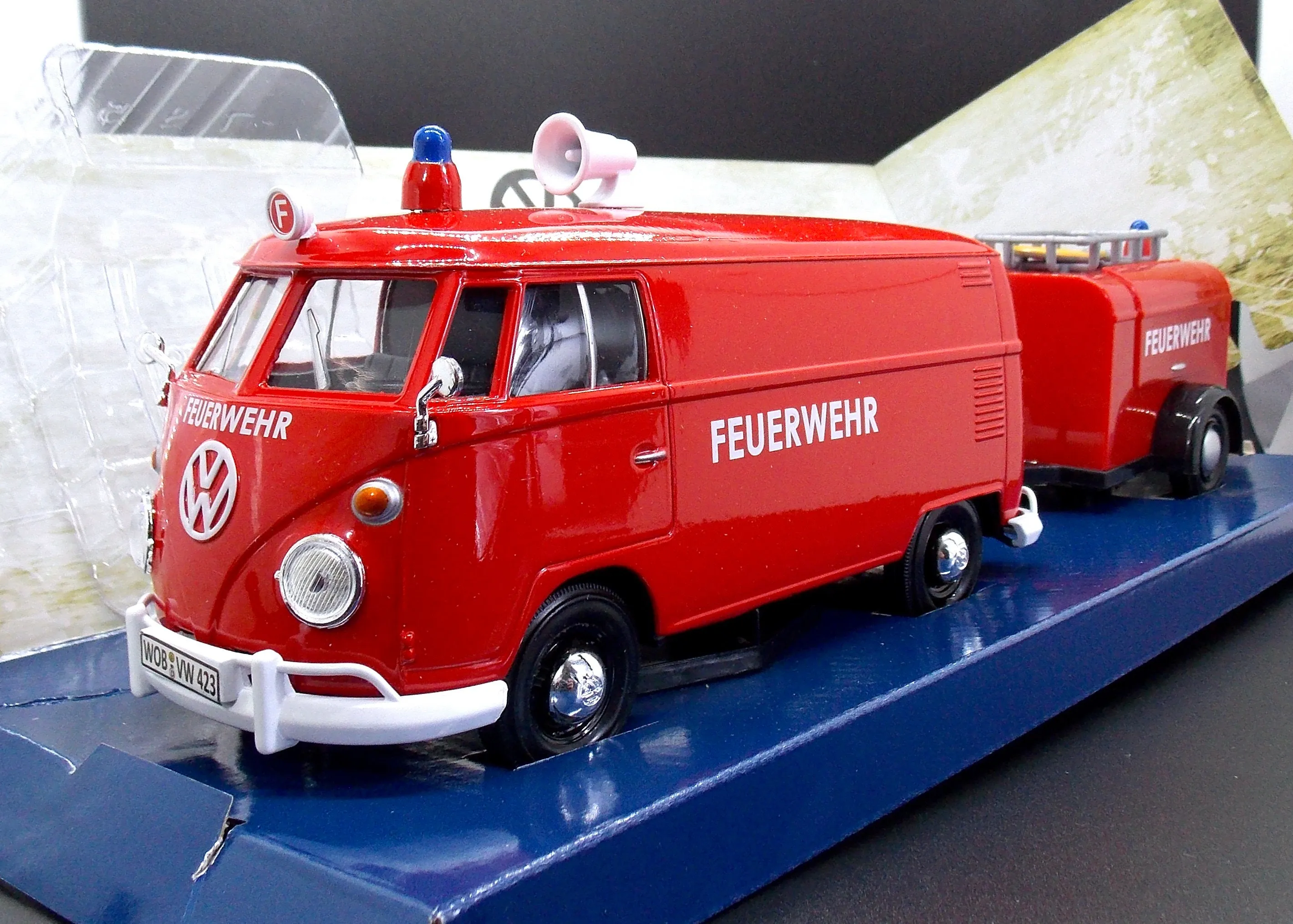 /img/45711-firetruck-details.webp