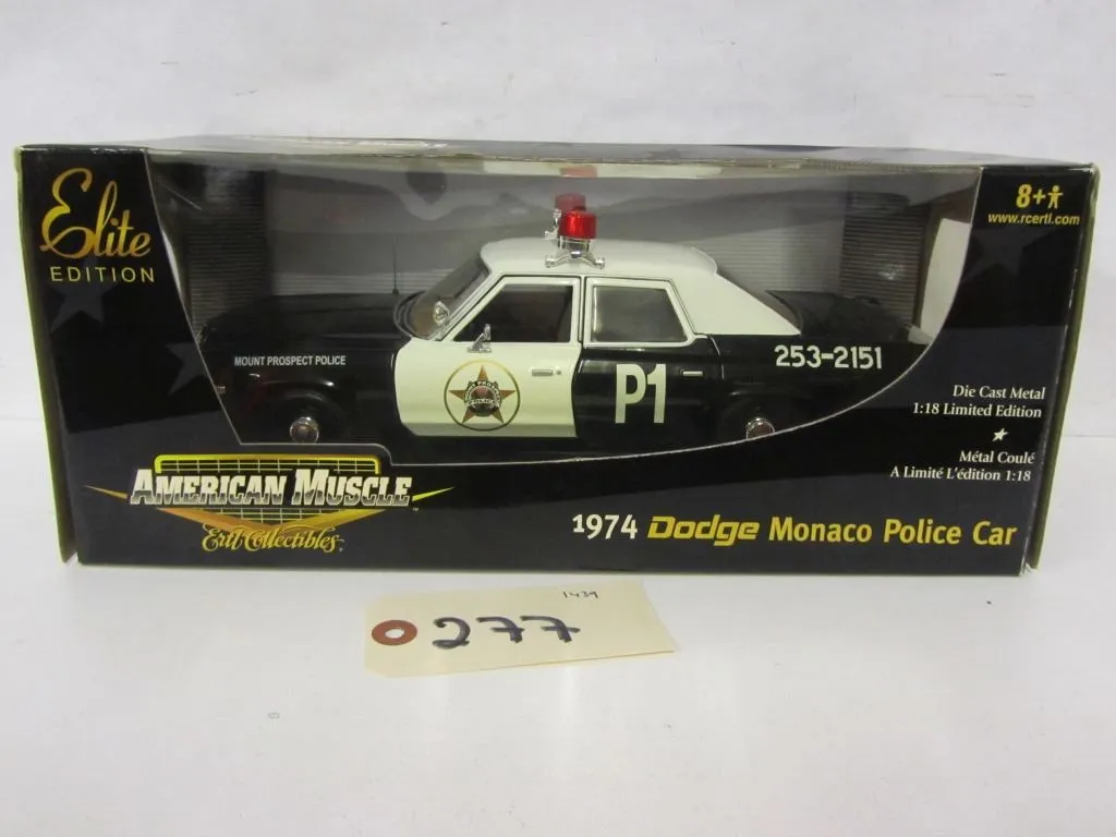 /img/45728-diecast-police-car-display.webp