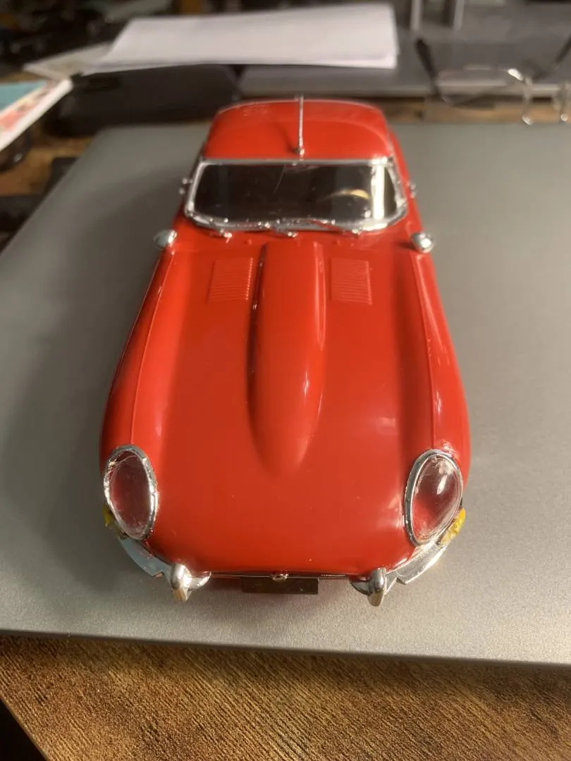 45729 jaguar e type diecast model 2