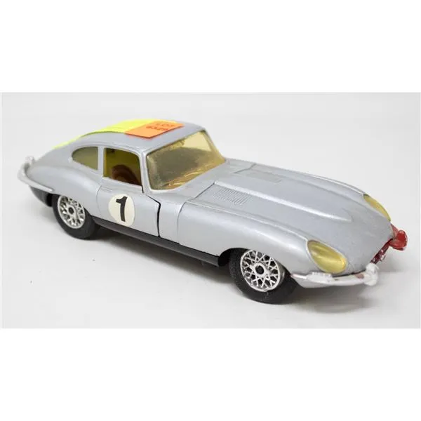 45729 jaguar e type diecast model 4