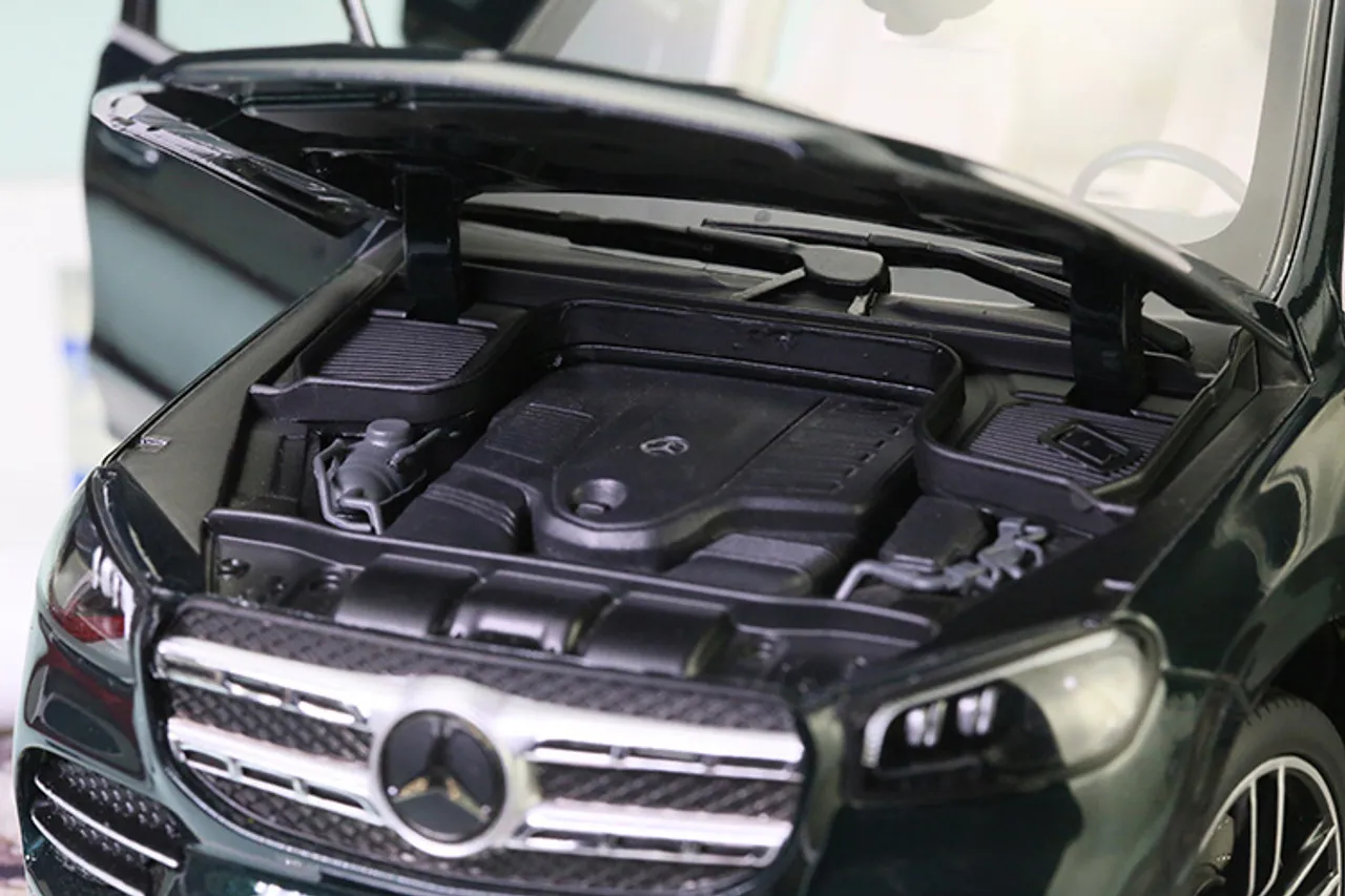 45733 mercedes gls diecast collect