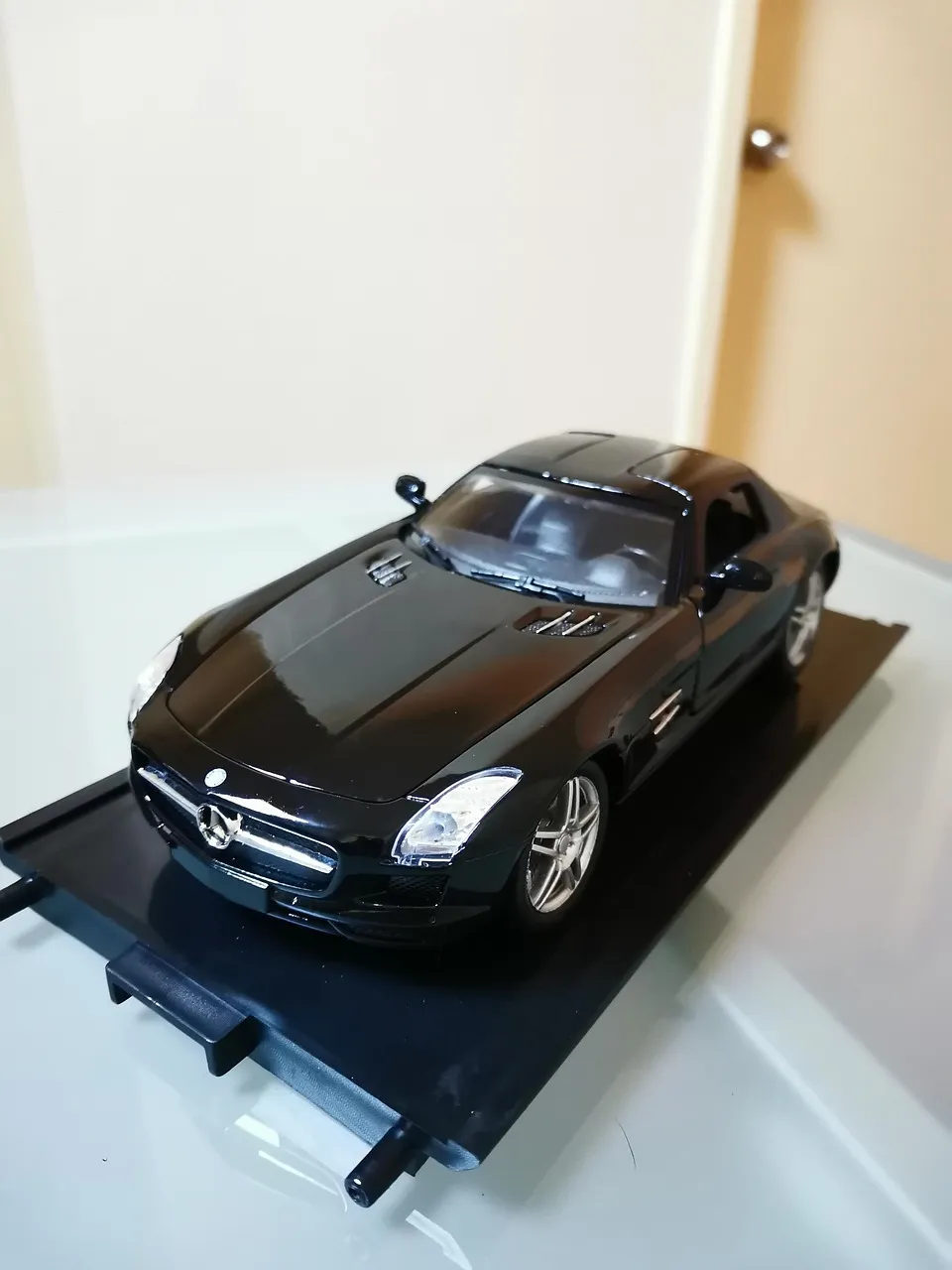 /img/45733-mercedes-gls-diecast-shop.webp