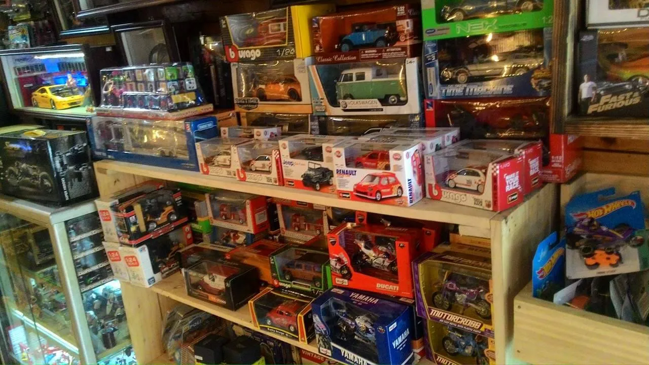 45741 diecast models jakarta customer