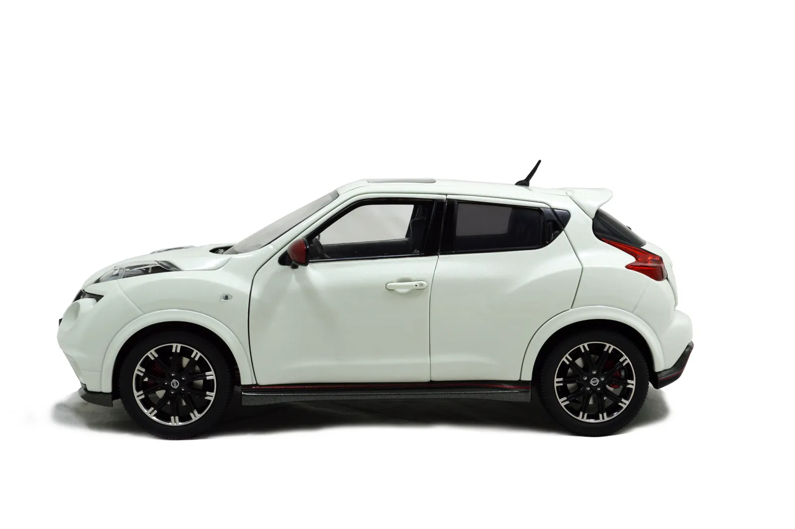 45743 diecast juke scale comparison