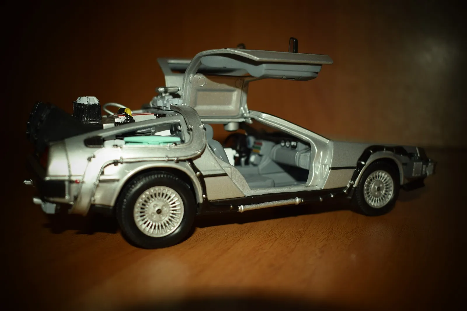 45750 delorean diecast car collection