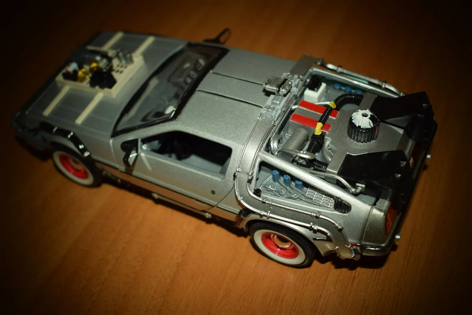 45750 delorean dmc12 diecast