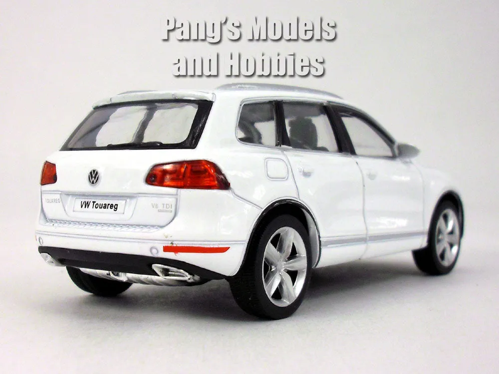 45754 vw touareg diecast model comparison