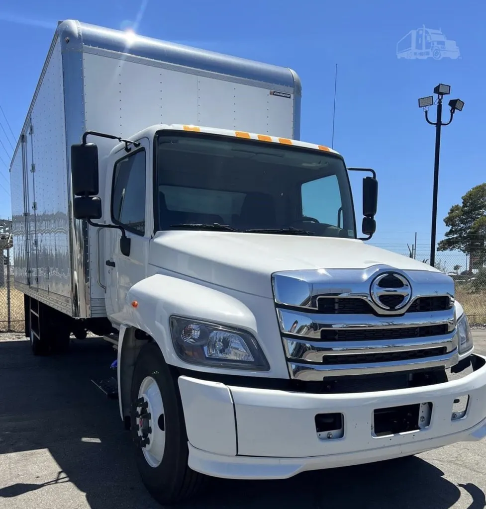/img/45758-diecast-model-truck-care.webp