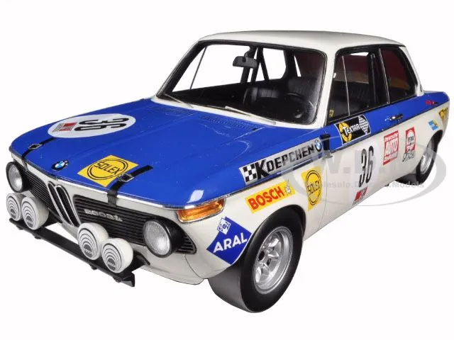 /img/45759-diecast-car-detailing.webp