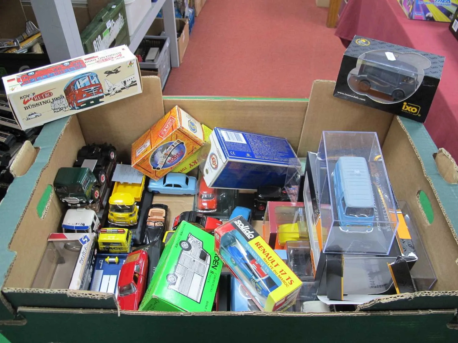 /img/45767-diecast-model-future.webp