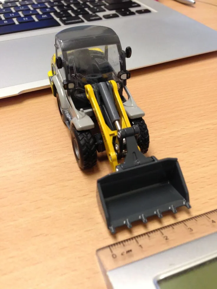 45781 diecast tractor brands