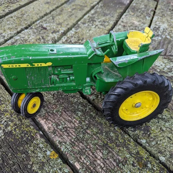 /img/45781-diecast-tractor-collection.webp