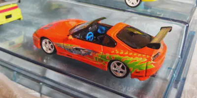 /img/45799-diecast-car-collection.webp