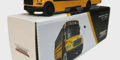 /img/45810-school-bus-toy-diecast-collection.webp