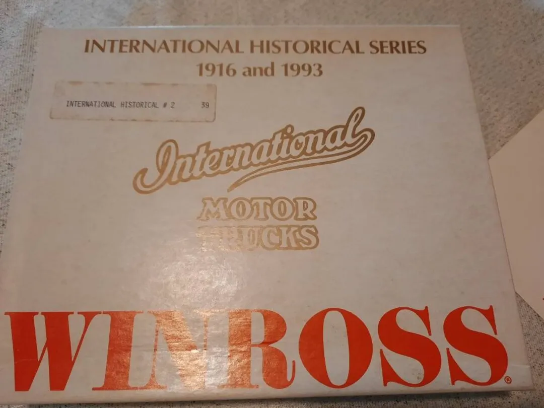 /img/45817-winross-diecast-truck-authenticity-check.webp