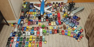 /img/45829-cars2-diecast-display.webp