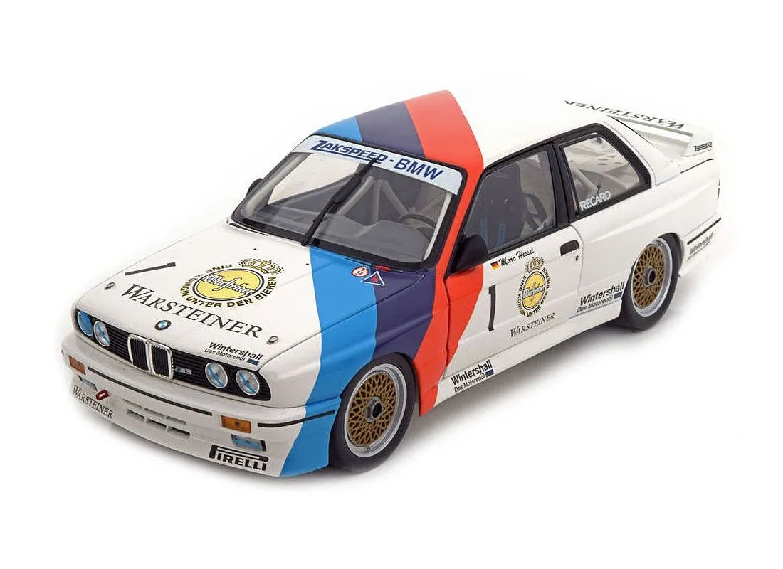 /img/45847-diecast-model-display.webp