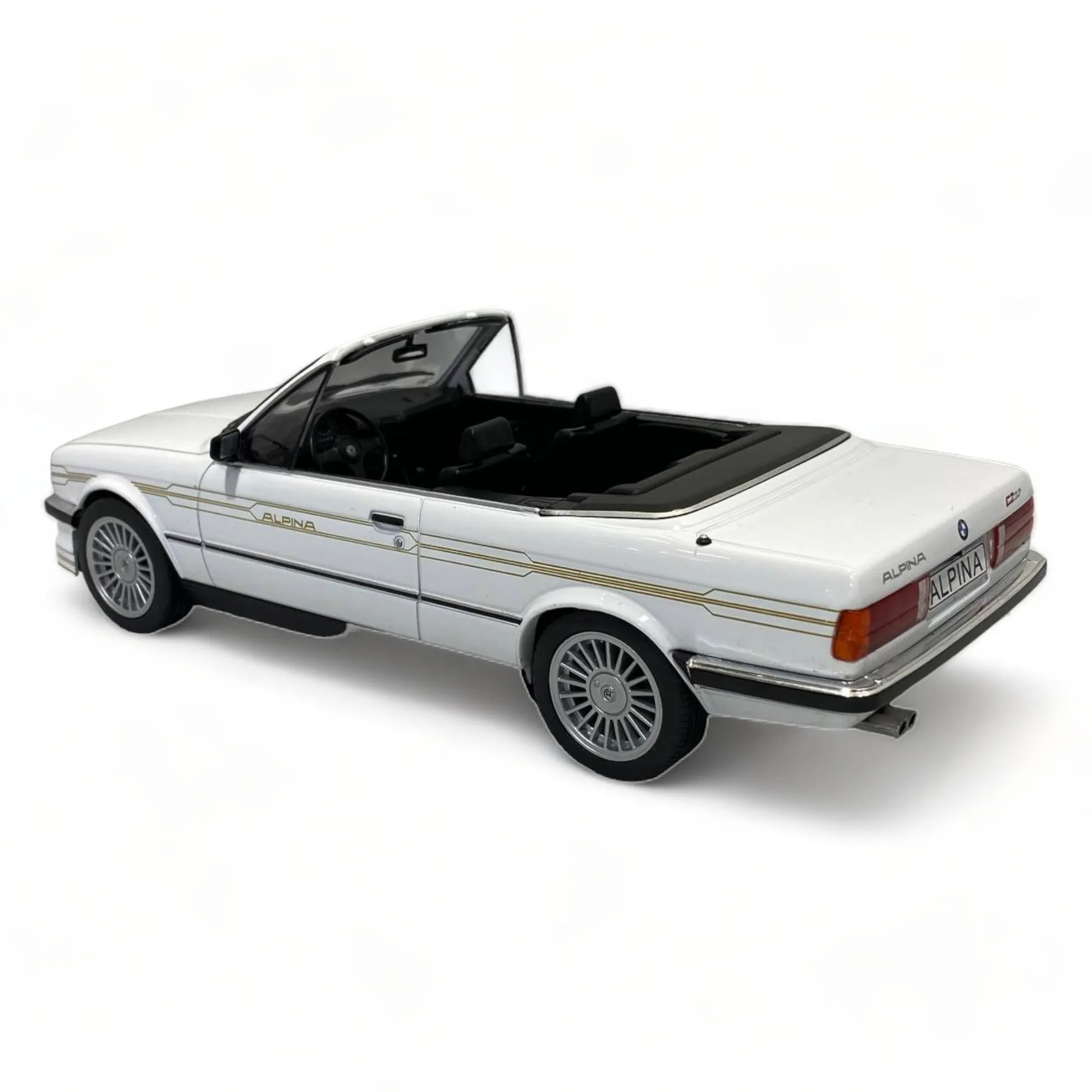45862 alpina b8 diecast