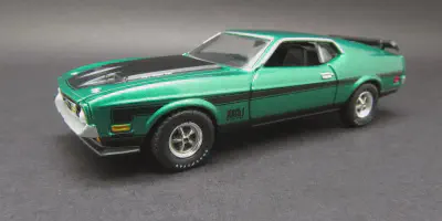/img/45870-mach-1-diecast-collection-care.webp