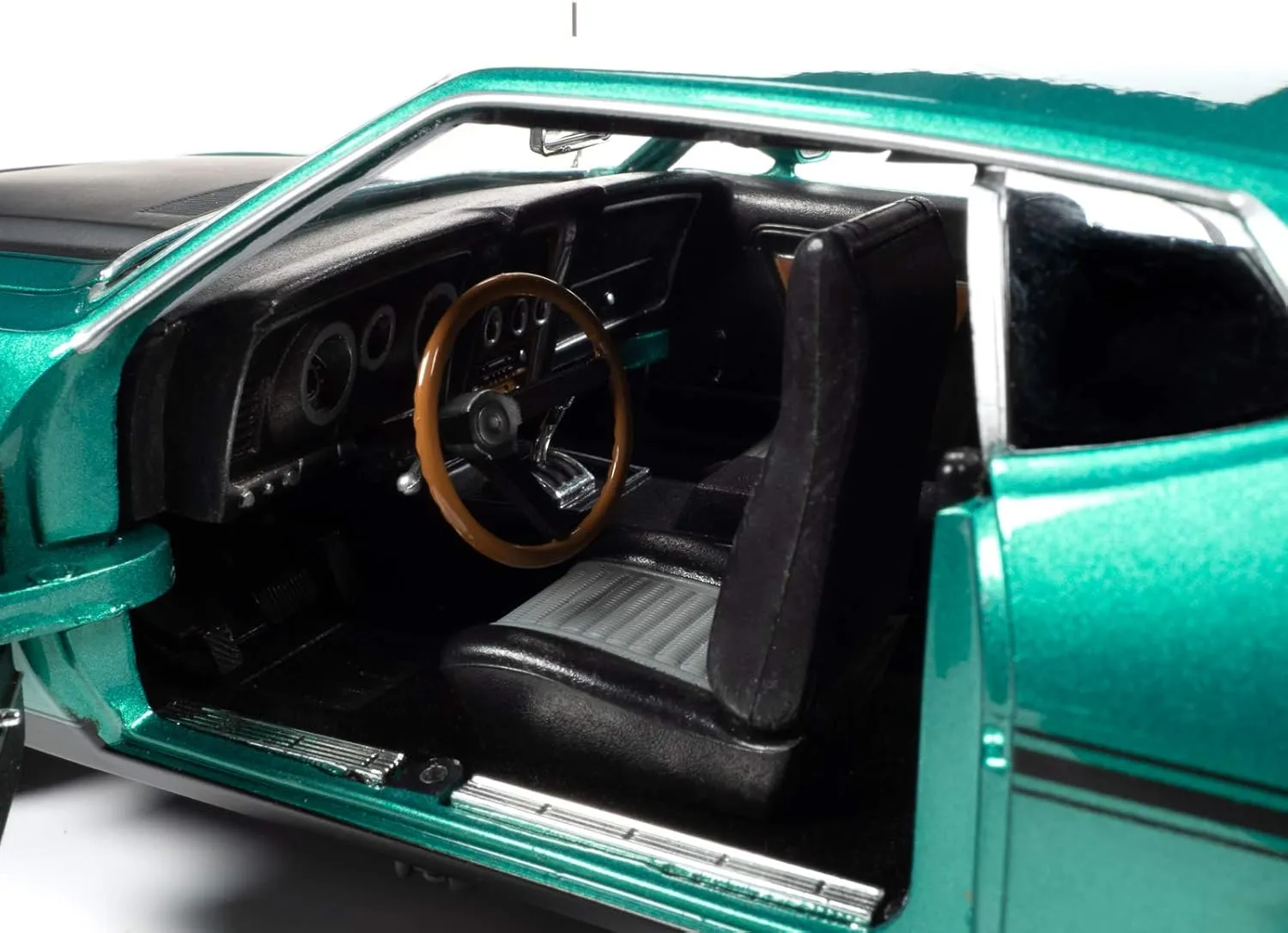 45870 mach 1 diecast model 3