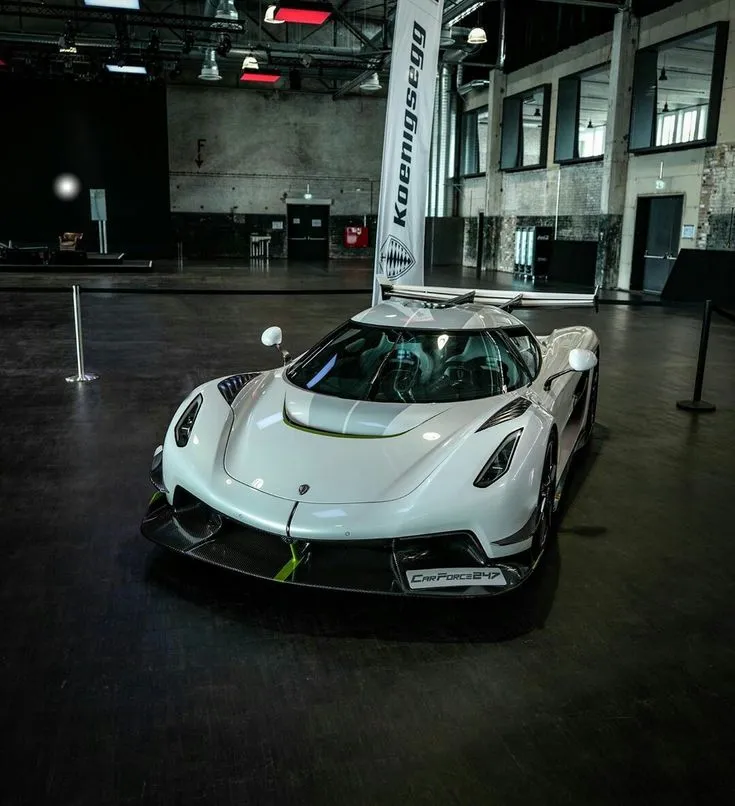 45873 koenigsegg agera rs diecast