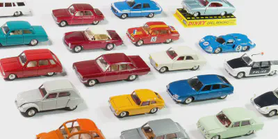 /img/45875-diecast-models-buying.webp