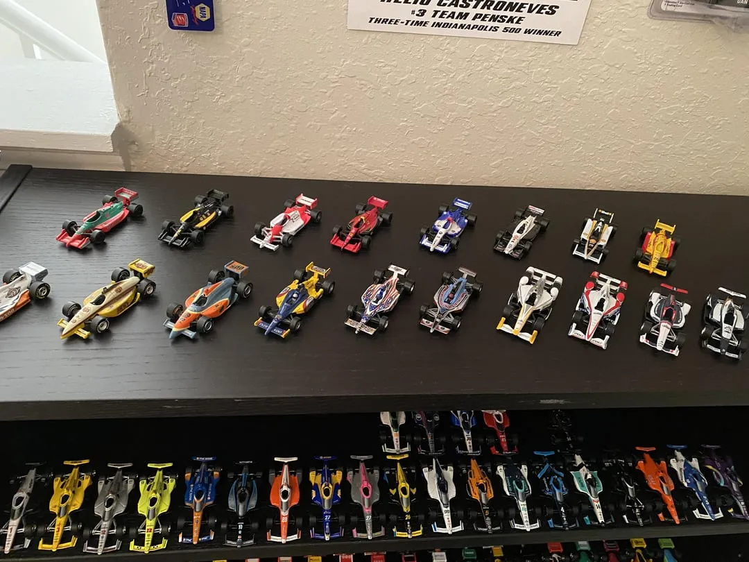 /img/45887-indycar-diecast-marketplace.webp