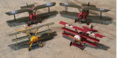 /img/45900-diecast-model-airplane-brands.webp