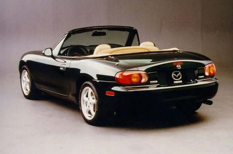 45903 1999 miata diecast display
