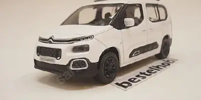 /img/45905-citroen-berlingo-diecast-display.webp