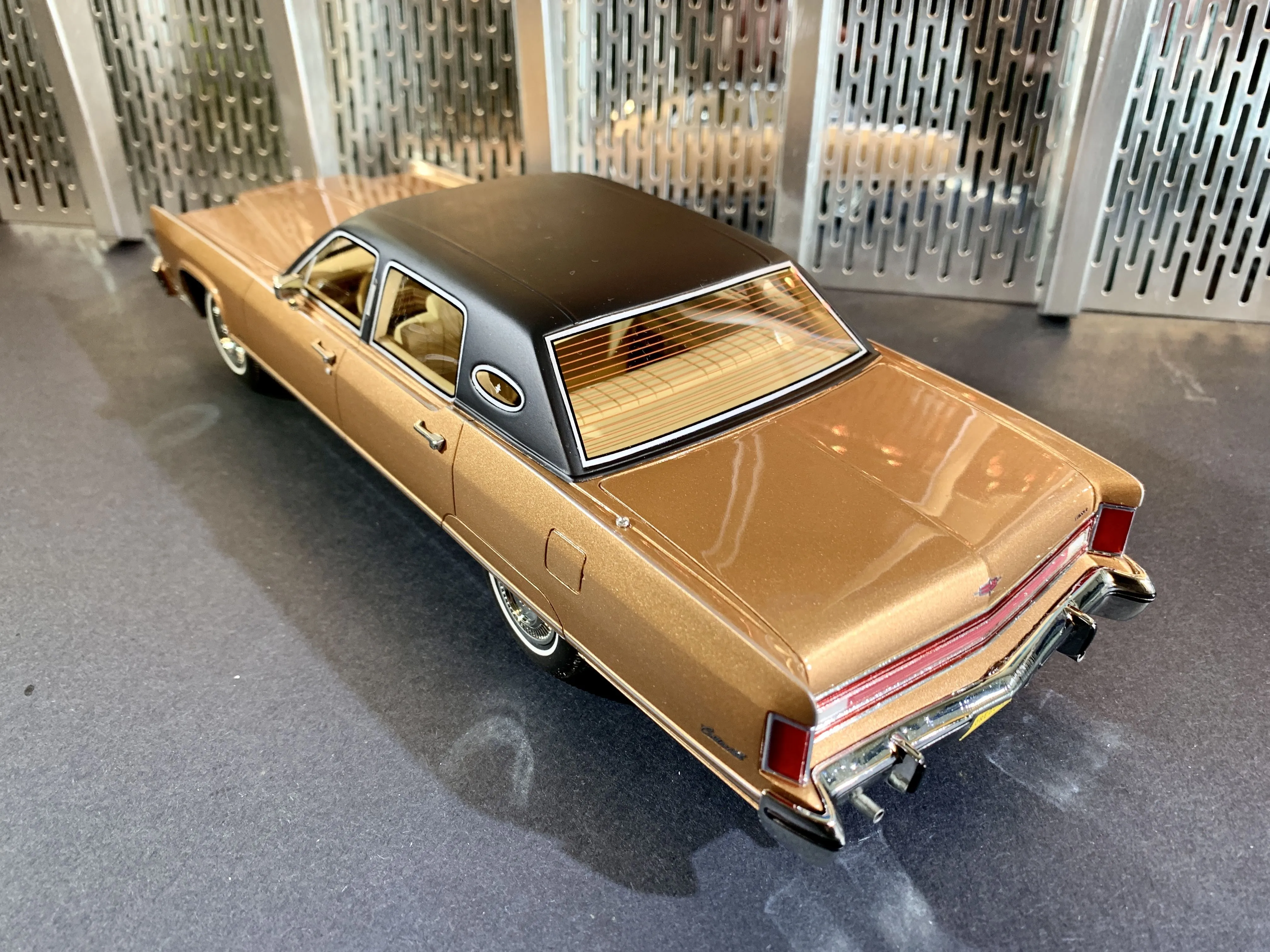 /img/45908-diecast-model-car-parts.webp