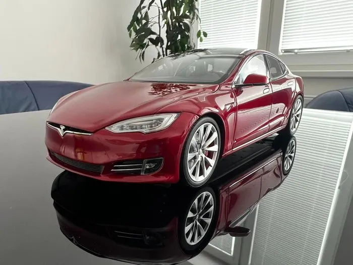 45918 tesla model s p100d red diecast interior