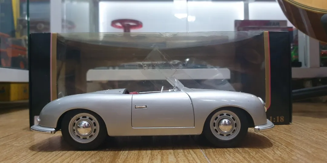 45925 displaying collection