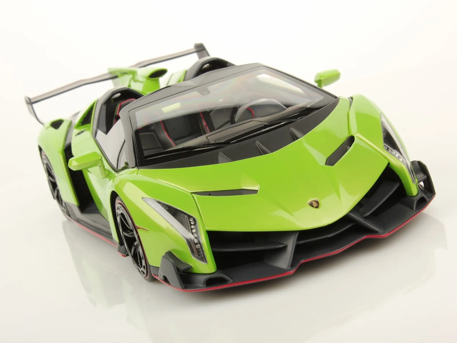 45930 diecast veneno 4