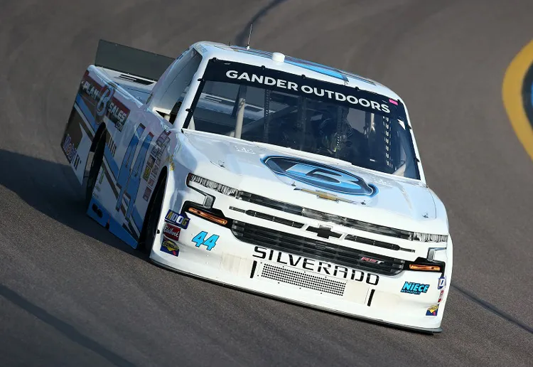 /img/45931-ty-majeski-diecast-car-details.webp