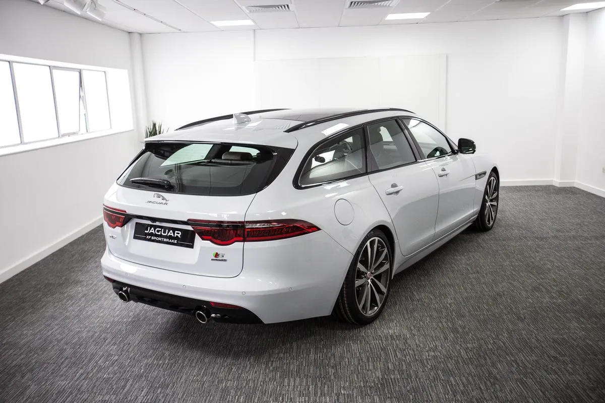 45935 jaguar xf sportbrake diecast 7