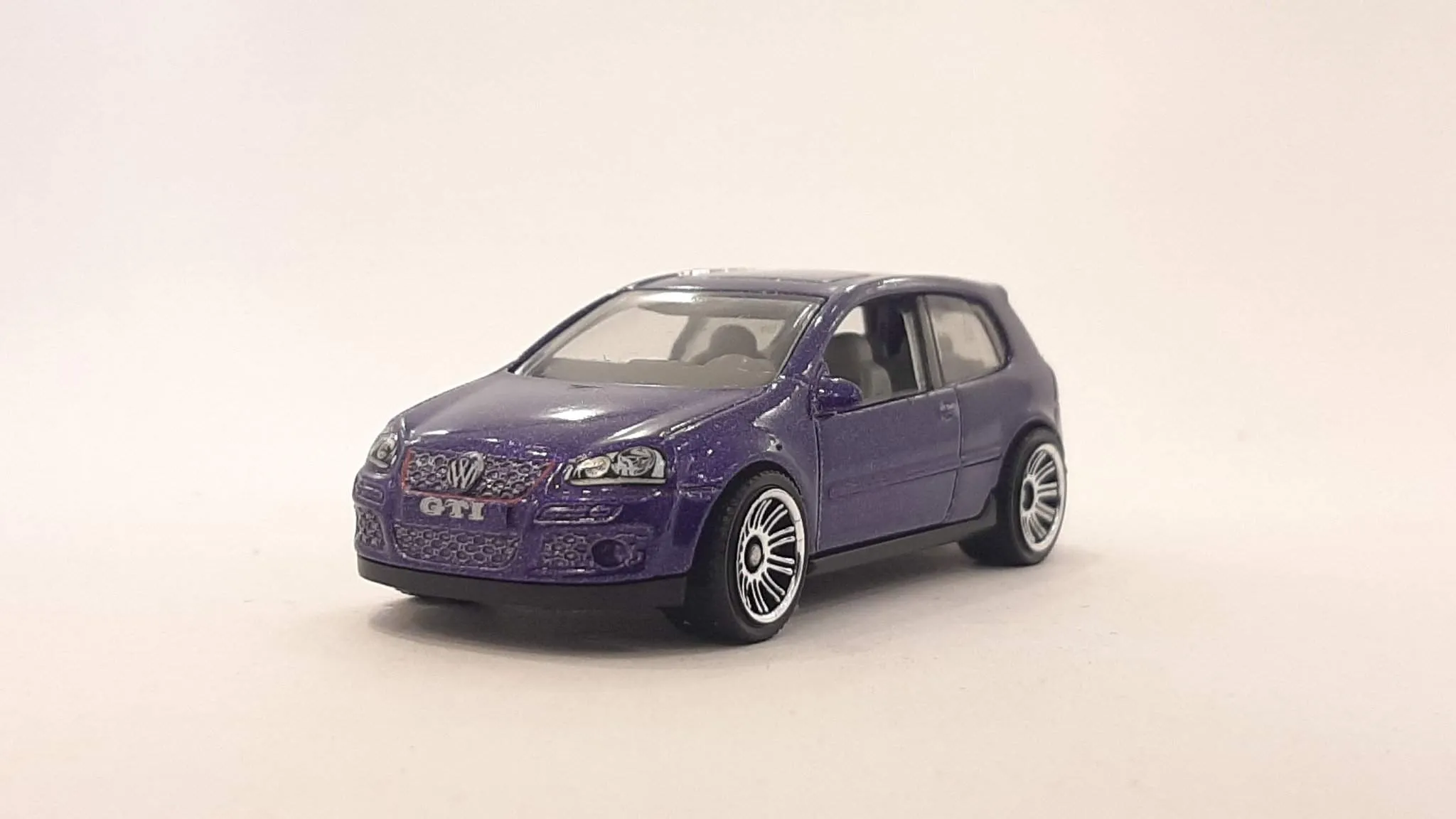 45962 schuco vw golf mk4