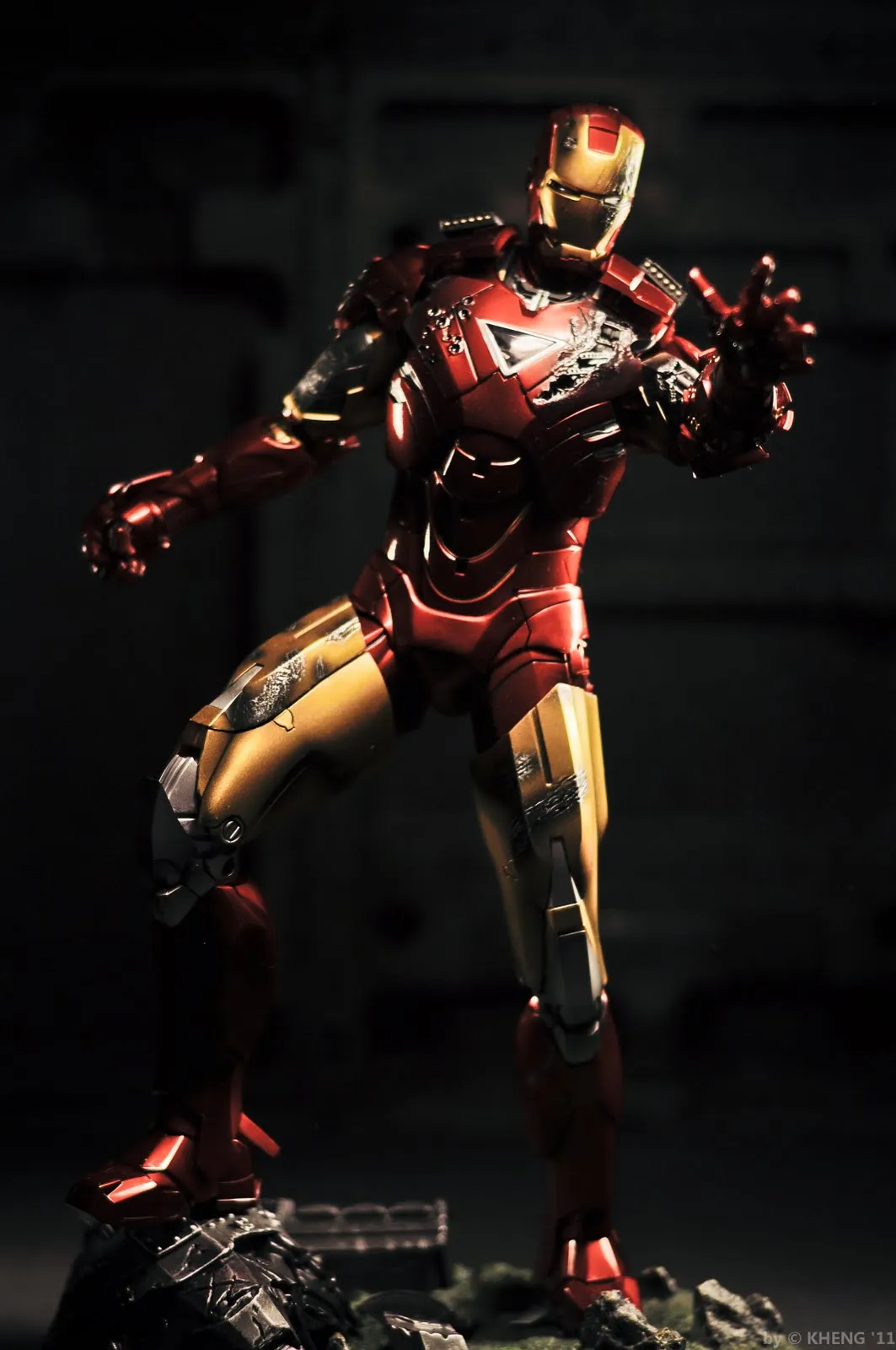 45965 hot toys iron man mark 6 base