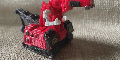/img/45967-dinotrux-diecast-display.webp