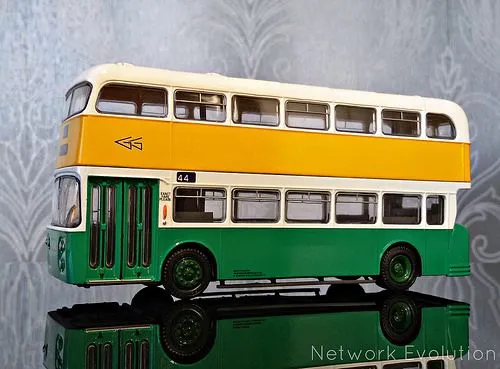 45980 vintage city bus