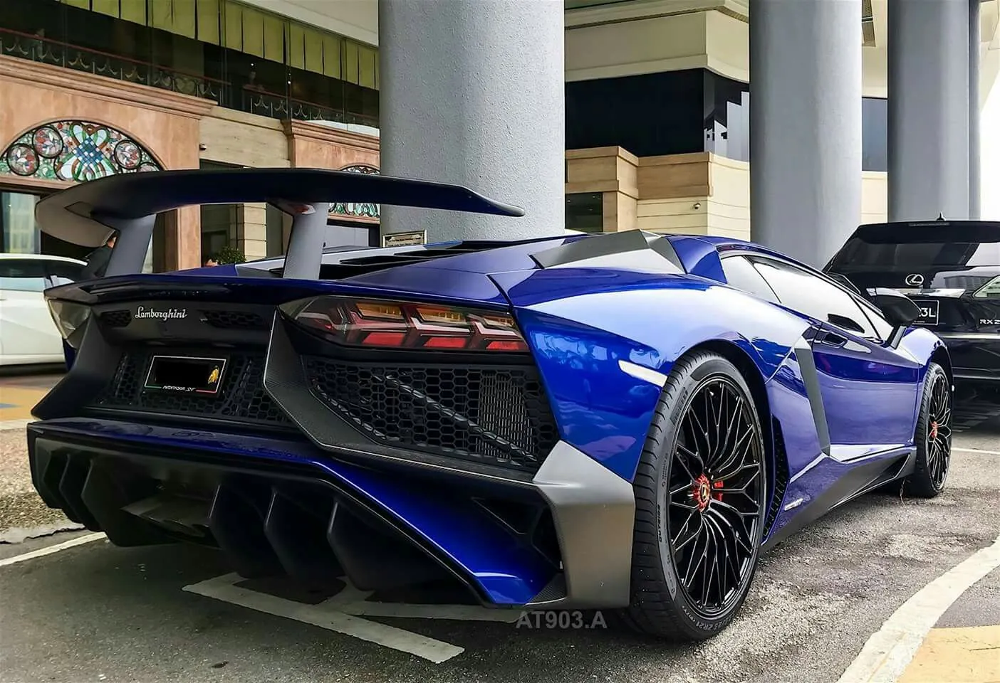45984 aventador sv diecast red