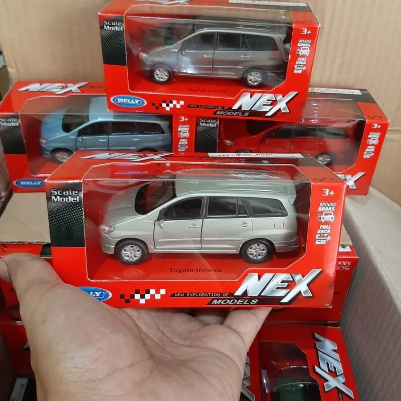 45985 innova diecast brand comparison