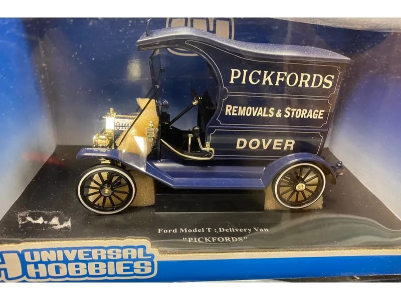 45990 pickfords diecast models overview